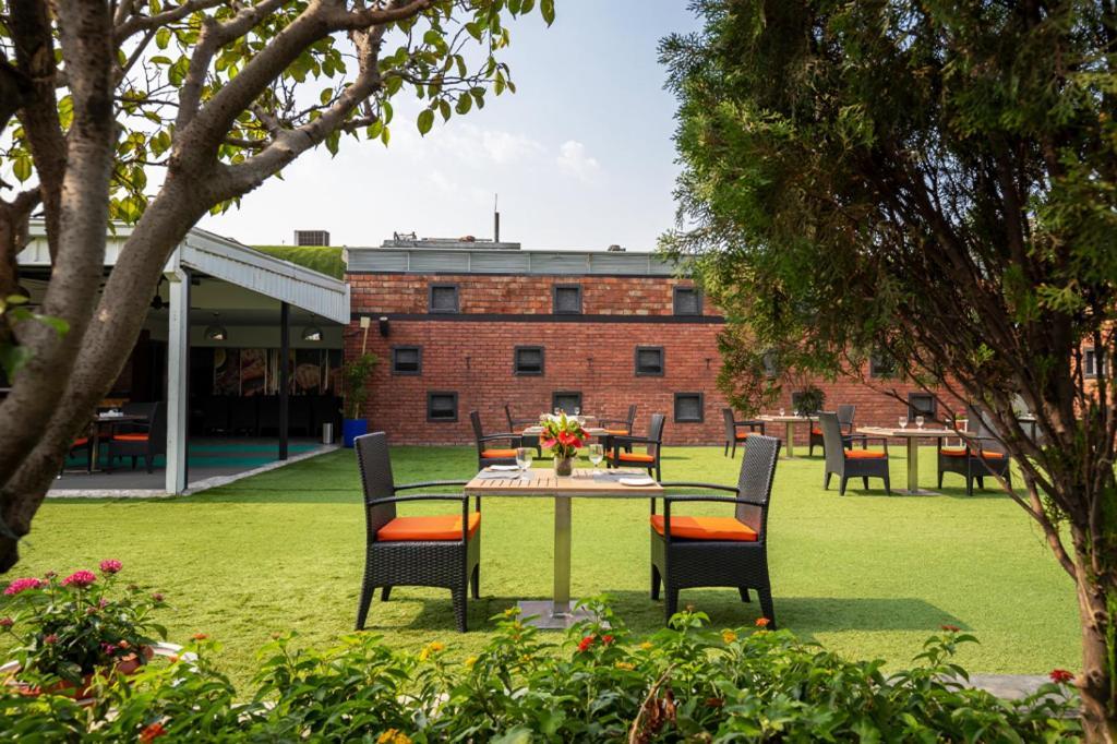 Dhaka Regency Hotel & Resort 외부 사진